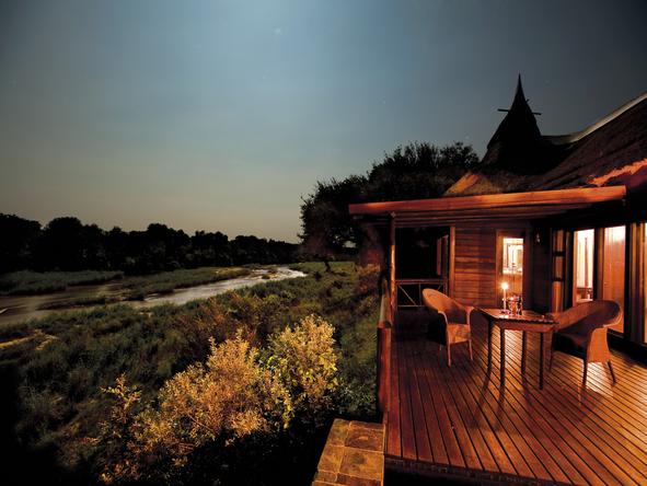 Tinga Narina Lodge - private sitting area